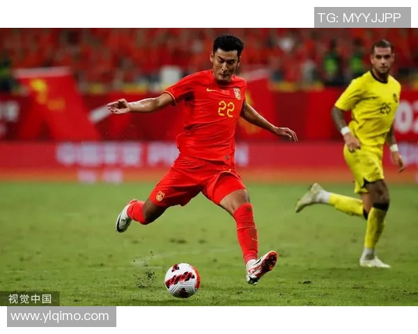 足球球星因伤瘸腿坚持拼搏感动无数球迷热泪盈眶 足球球星因伤瘸腿坚持拼搏感动无数球迷热泪盈眶