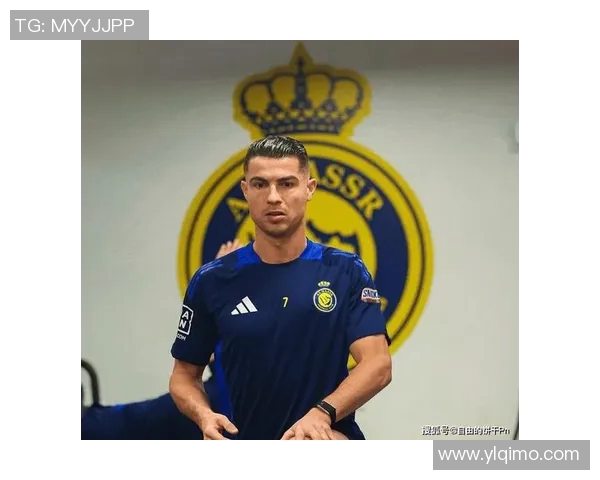 微笑球星的绿茵传奇与足球精神传递给世界的温暖力量