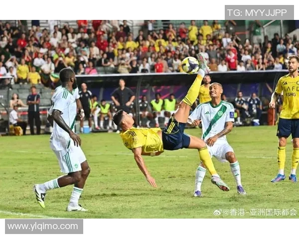 足球巨星三分球技术探析：跨界挑战与篮球技巧的结合